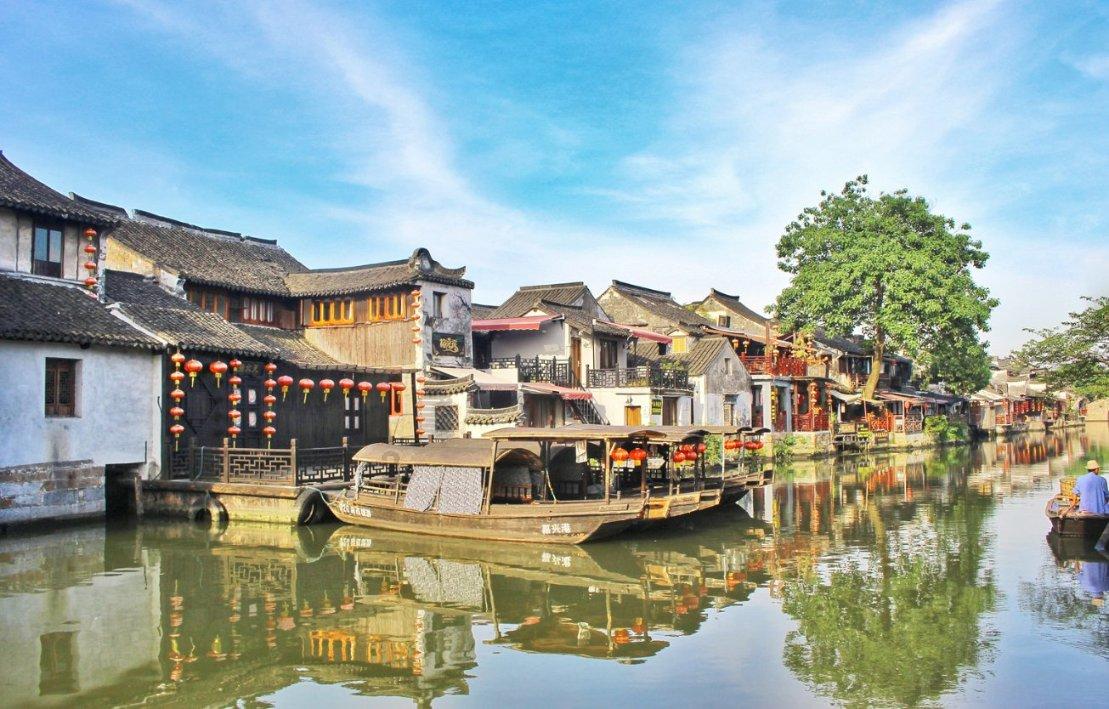 16区在行动｜东丽区区长李春：发挥好“链主”企业作用 促进科创绿谷都市新区建设 扫码阅读手机版